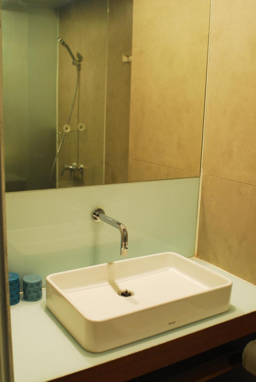 2510 Urbanliving Aparthotel Jakarta Exteriör bild