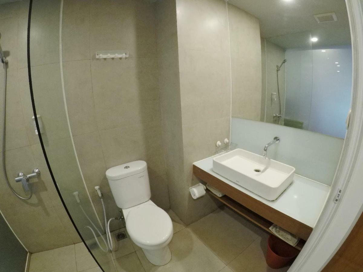 2510 Urbanliving Aparthotel Jakarta Exteriör bild