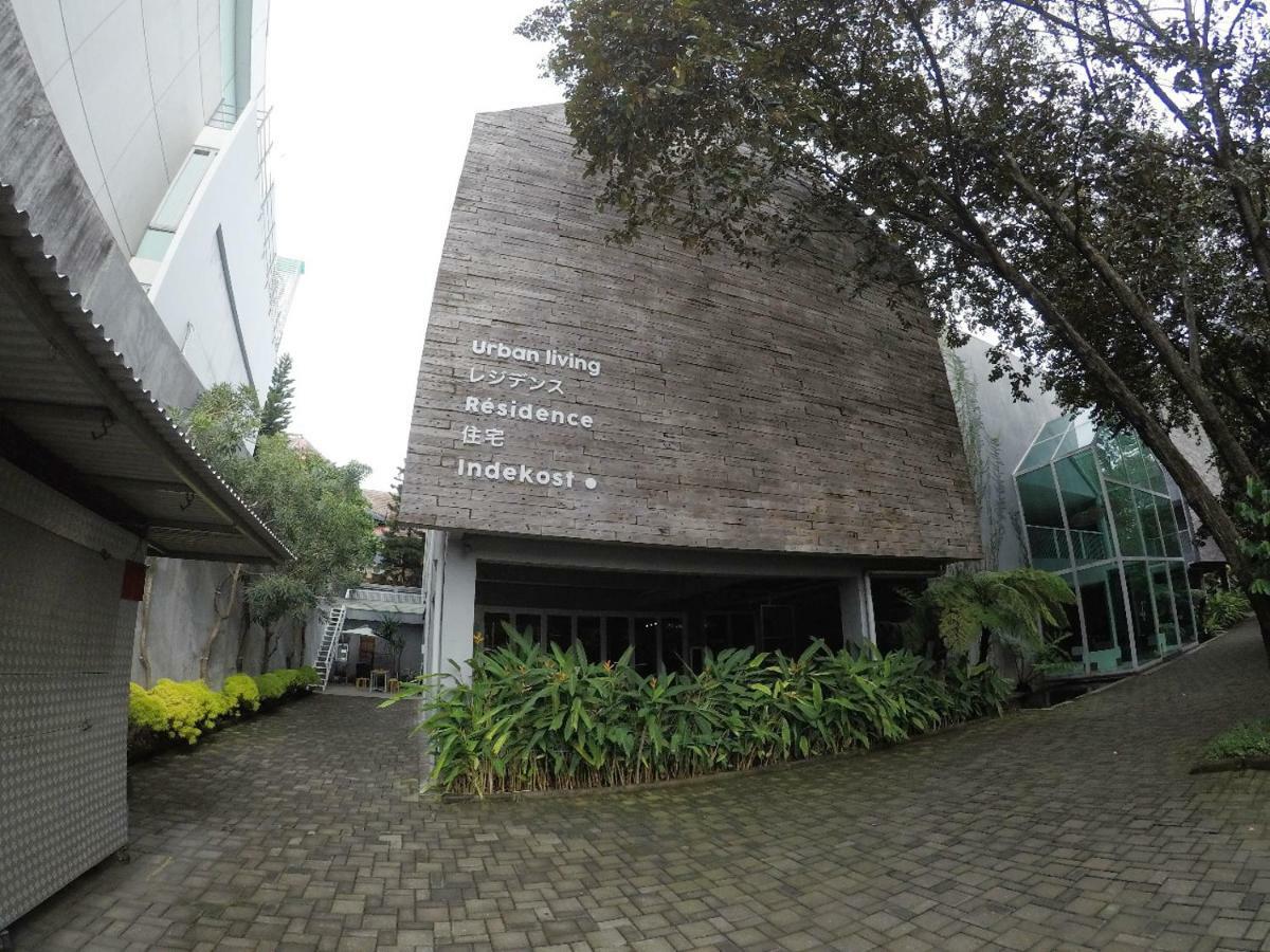 2510 Urbanliving Aparthotel Jakarta Exteriör bild